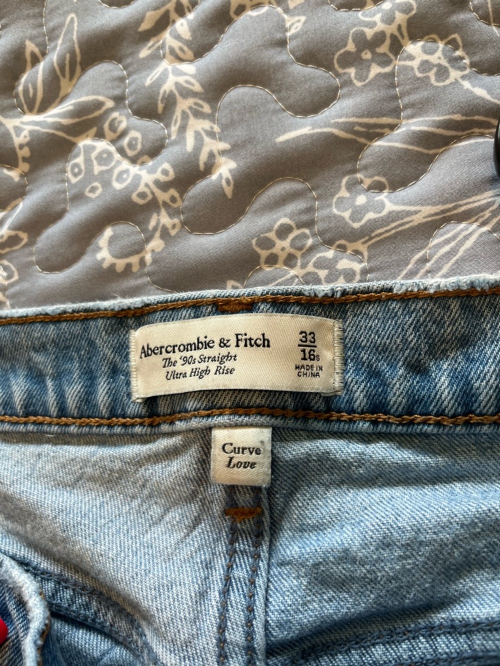 Abercrombie & Fitch Light Blue High-Rise Straight Jeans - Picture 4 of 4